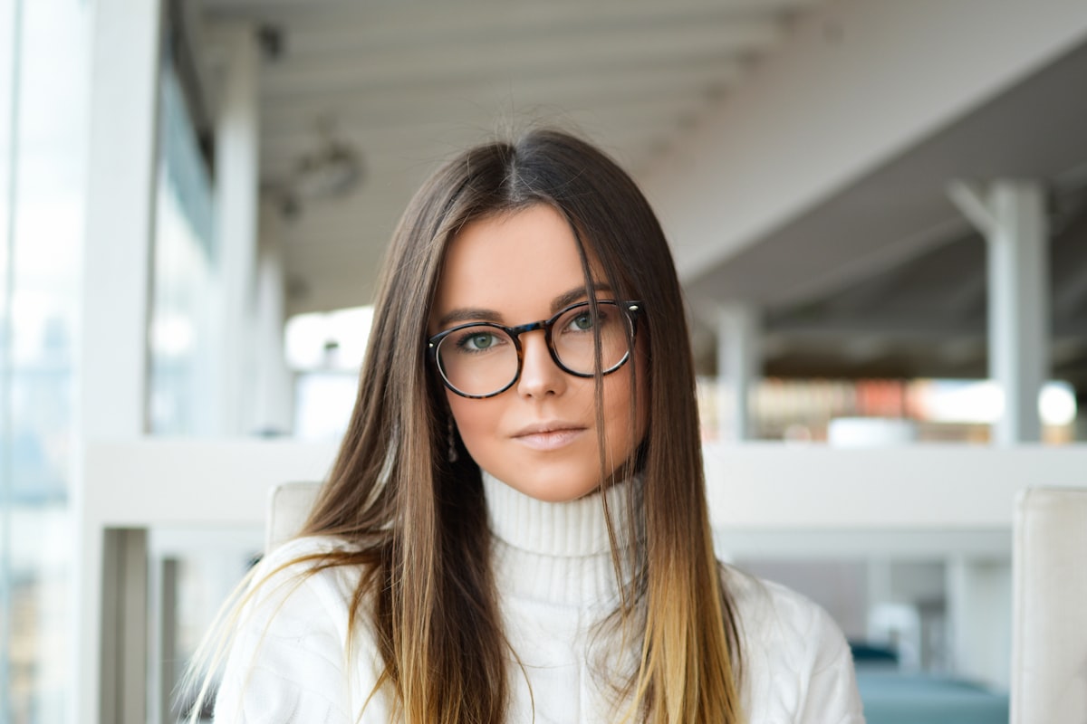 Kontaktlinsen und Brille im Vergleich